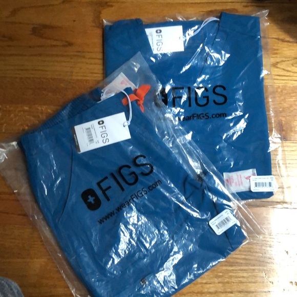 Figs XXS scrub set in Alps Blue NWT - Picture 3 of 3